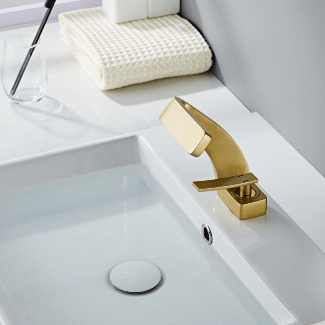 Renaissance Spa Centerset Bathroom Faucet